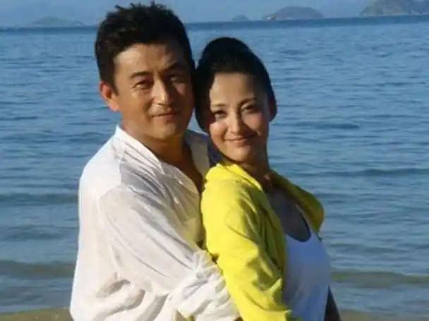 张歆艺:3年结婚2次,被前夫骂她恶心,现任老公袁弘是前夫的兄弟