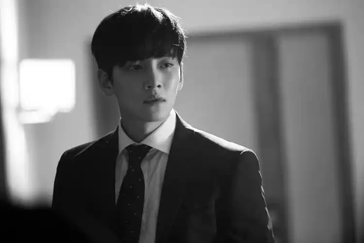 奇怪的搭档# 池昌旭 剧照