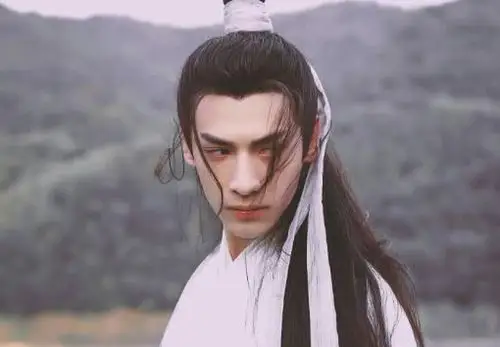 原创古代男子头发很长,多久洗一次头呢?看完不忍直视