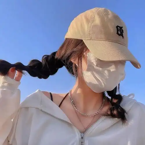 17岁同一个女生真人超好看戴口罩可爱头像(精选多张)图片