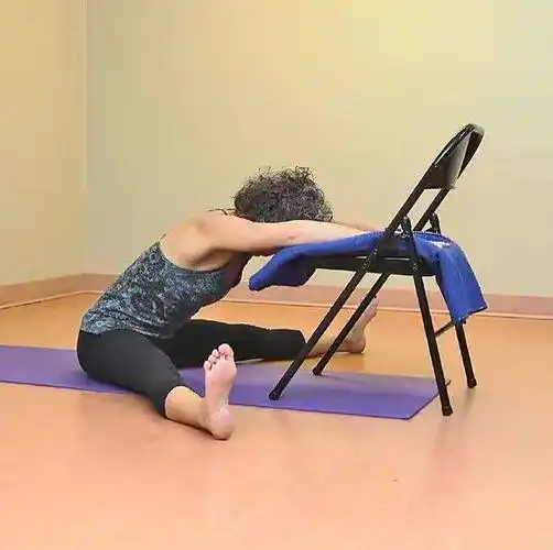 47刘敏涛美肩长腿身材好,如何冻龄逆生长?