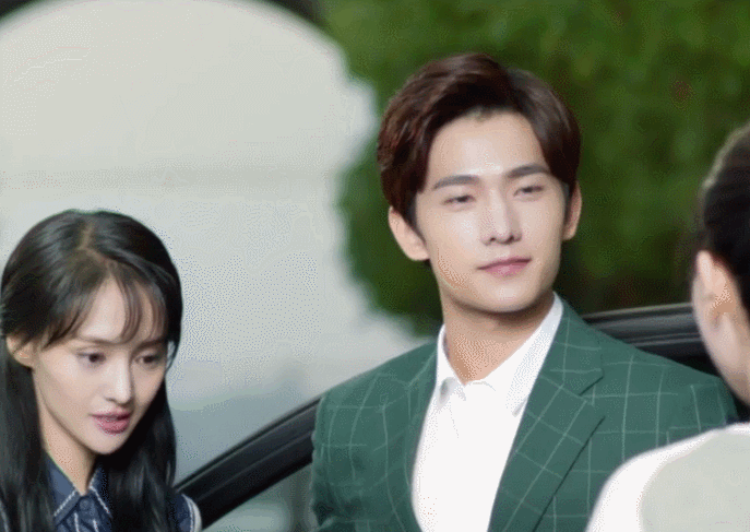 杨洋郑爽微微一笑很倾城gif动图_动态图_表情包下载_soogif