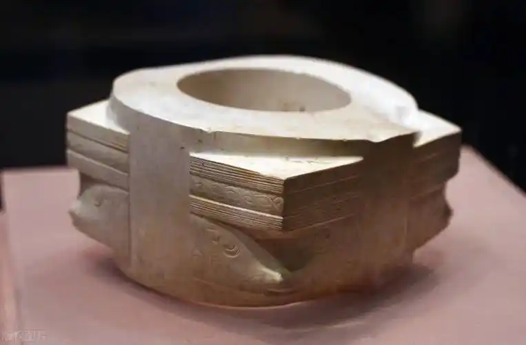 河姆渡文化_典型_纹饰