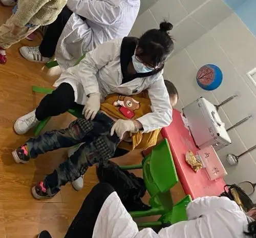 荆门市掇刀区江山幼儿园进行幼儿体检