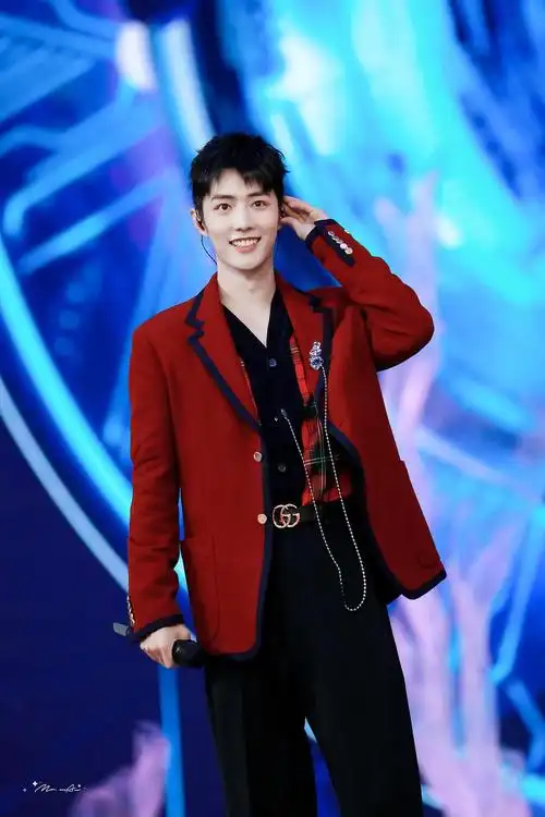 『肖战』肖战·肖战东方卫视跨年★肖战《相爱后动物感伤》,《别再问