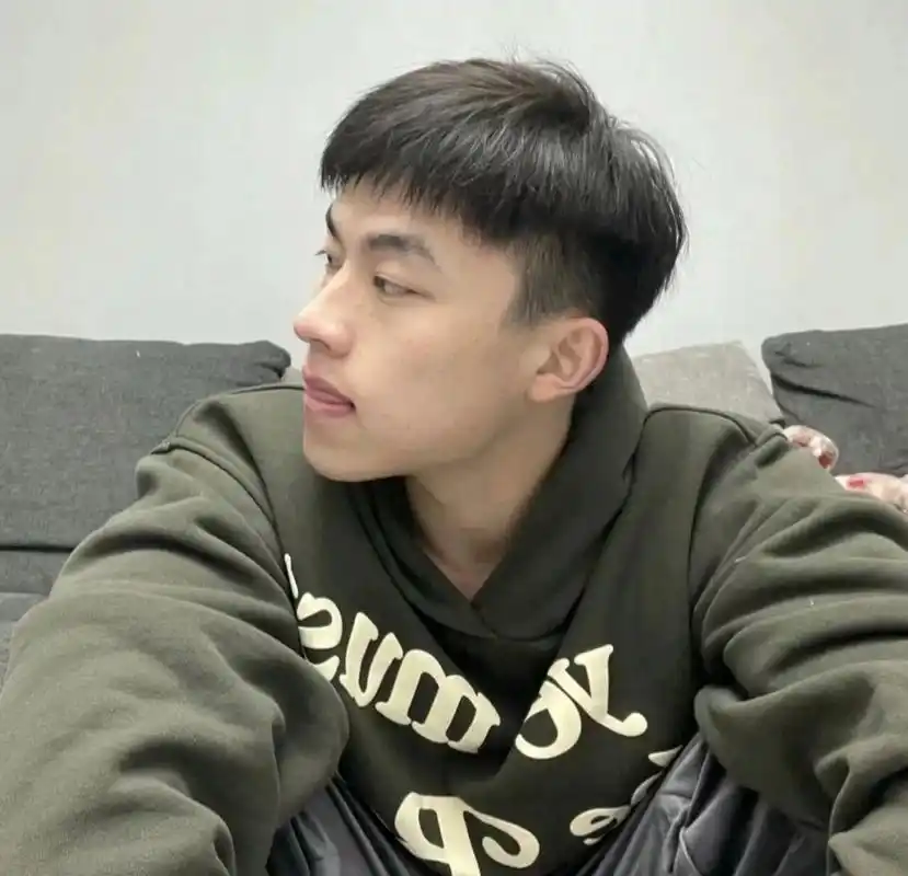 自然短碎盖 短碎盖发型,这种自然碎发特别适合一些五官立体,轮廓分明