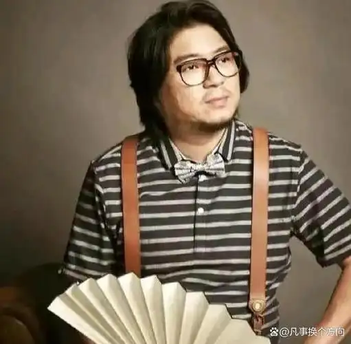 54岁高晓松大变样暴瘦后颜值飙升自拍照引发复出猜想