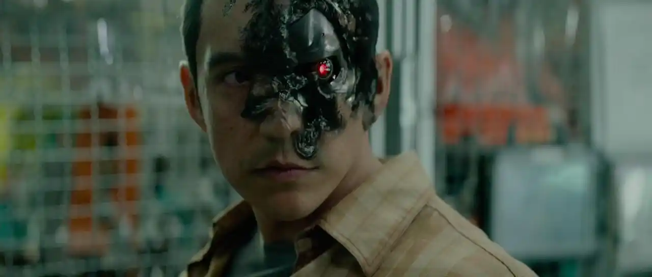 《终结者:黑暗命运》为终战,女战神莎拉回归,施瓦辛格谢幕