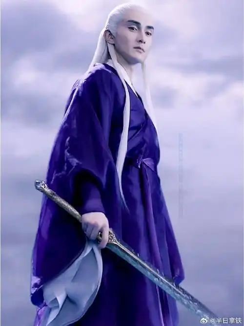 有感受到那种神仙下凡的感觉高伟光|东华帝君|半日拿铁超话#睡不着就