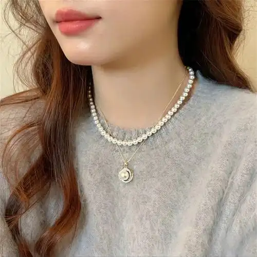 双层叠戴珍珠项链女款2024新款轻奢小众锁骨链高级感颈链配饰
