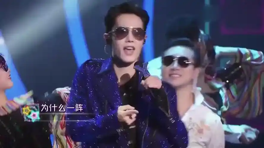 我们的歌肖战和那英合作演唱恼人的秋风太精彩了征服观众