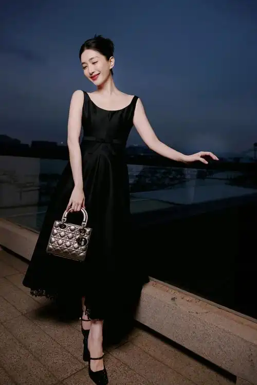 #江疏影春日桃花妆#