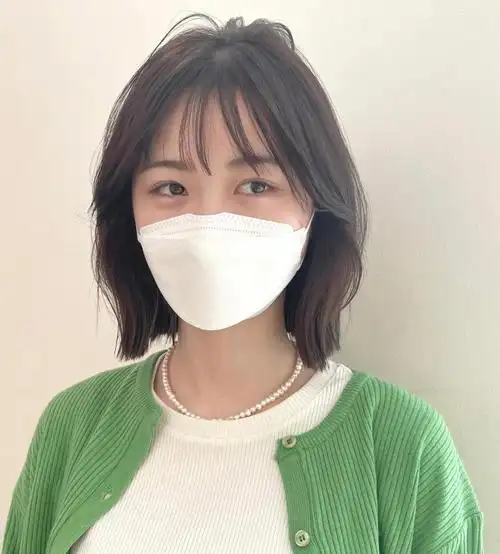 73娇小女生发型分享～"一刀切清爽短发"发型特点～简约,百搭 ,好