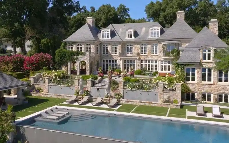 【豪宅欣赏】康涅狄格州拥有梦幻般景色的奢华城堡风格浪漫庄园别墅