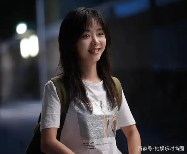 谭松韵《以家人之名》剧照