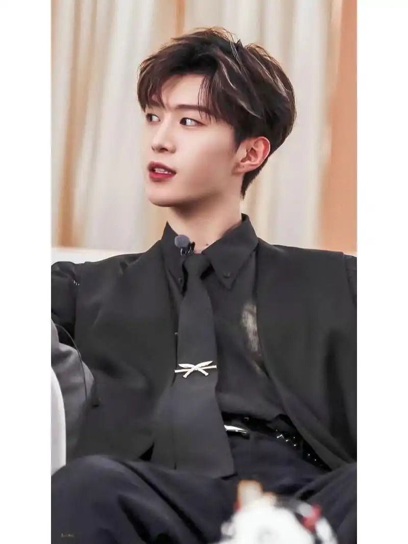 范丞丞壁纸  范丞丞壁纸合集466266 好贵好喜欢