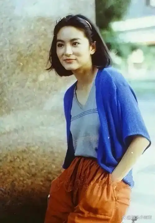 林青霞:岁月从不败美人,年轻时非常漂亮,如今依旧魅力十足