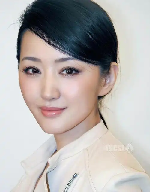 甜歌天后杨钰莹与硬糖少女郑乃馨,甜美的传承,近30年的不解之缘