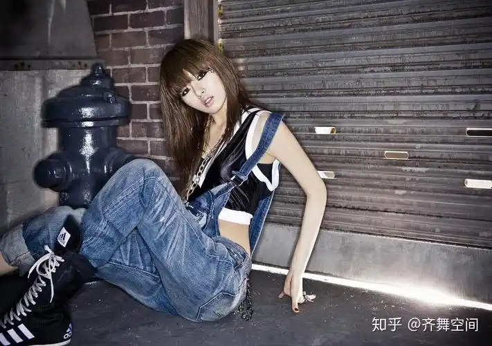 齐舞空间那些年火遍网络的舞蹈总有一个是你跳过的