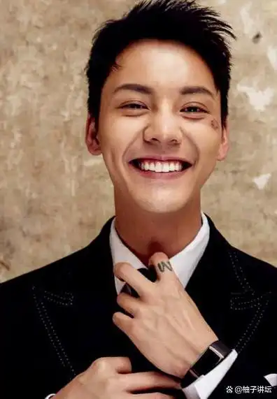 抑郁症魔咒解密!陈伟霆为何离家出走?