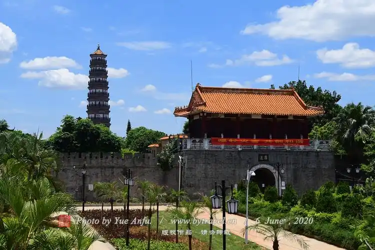 三元塔公园图片