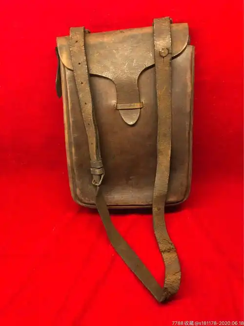 二战日军军官皮质背包…品相非常好,价格和谐