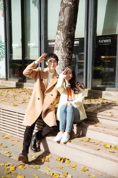 于家翊在等了两个小时之后张豆豆zdd终于来啦