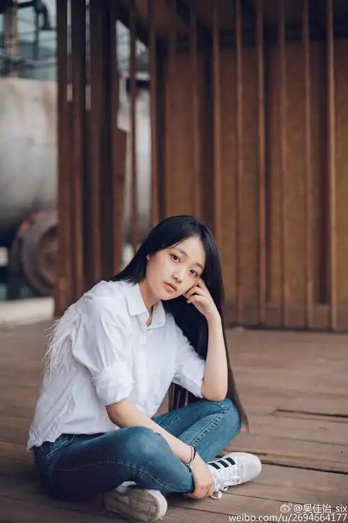 吴佳怡_six的微博_微博