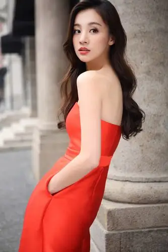 章龄之成熟魅力时尚写真高清图片