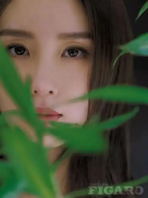 封面故事专访刘诗诗的一天从头笑到尾