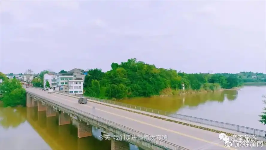 不用羡慕李子柒,潼南太安镇罐坝村就能把日子过成诗