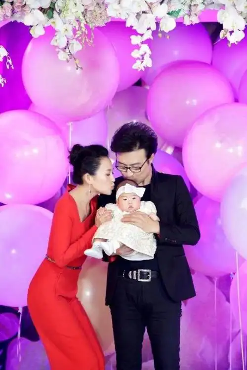 百日宴祝福语四字-共享明星们宝宝的百日宴,带着鸡蛋哦