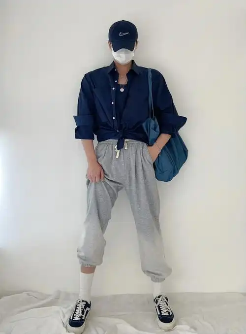 男生穿搭灰裤子总是能和各种上衣成为朋友