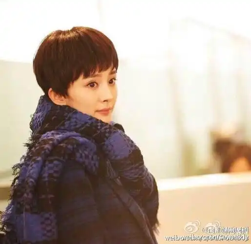 电影版何以笙箫默杨幂短发造型～剪短发真的会上瘾!