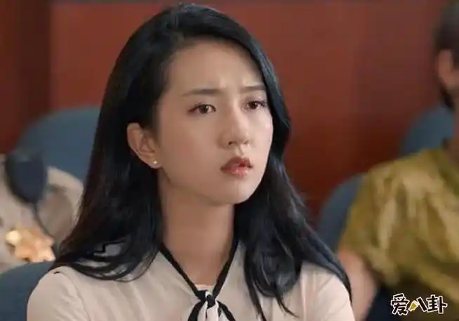 许龄月为什么不火长相颜值不缺今凭借苗娘子走红