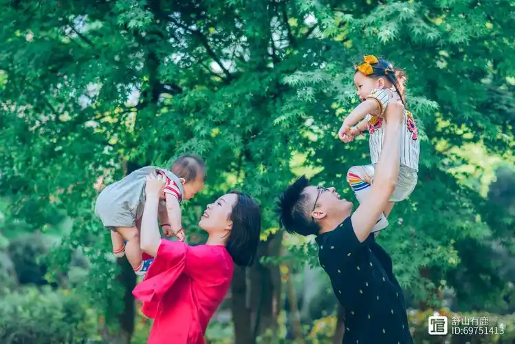 健康家庭 幸福生活 摄影大赛三等奖 幸福一家人