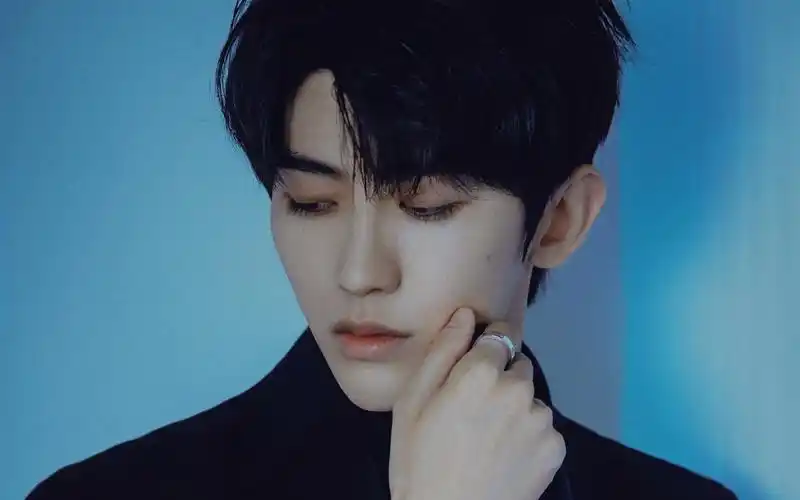 蔡徐坤由晓晓编辑整理,是 明星图片中的原创作品,发表于2020-06-22