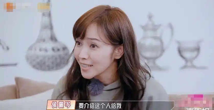 原创侯佩岑老公每月消费水平曝光系爱马仕皮带被丈母娘夸朴素