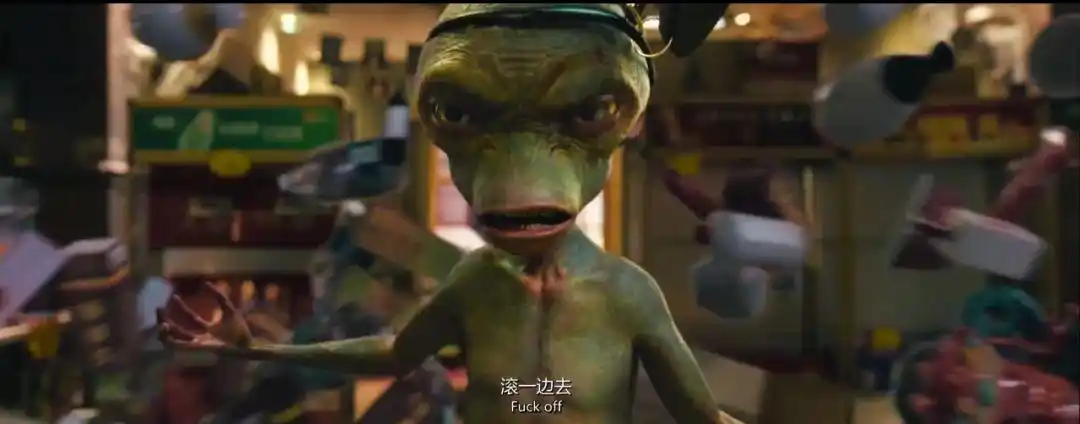 外星人夺回能量箍,开始发力说的第一句话这两部由小说改编的电影作品