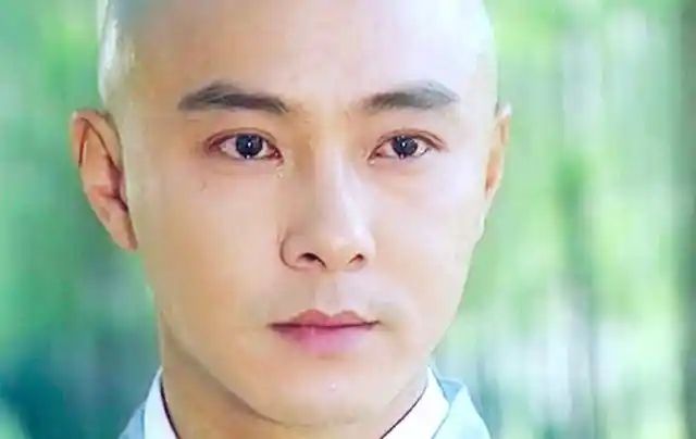 被光头耽误的张卫健年轻时颜值超高!唇红齿白扮女装以假乱真!