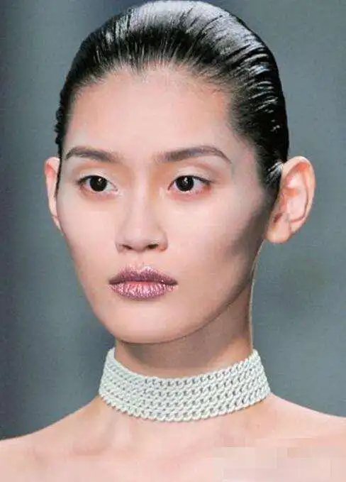 曾是高颧骨刻薄相,今是可爱娃娃脸_手机搜狐网