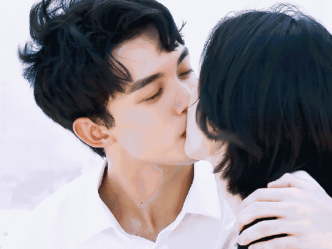 吴磊吻戏名场面又多了一个