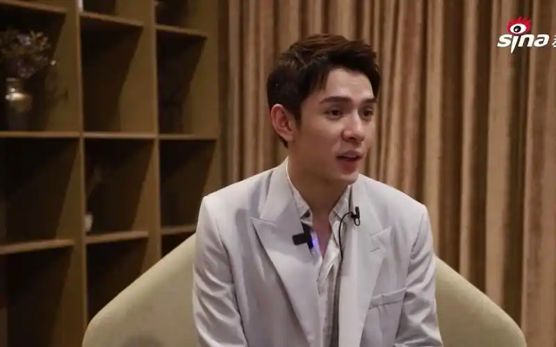 【李佳琦】独家专访李佳琦,分享对于直播的理解,一年来的改变,以及