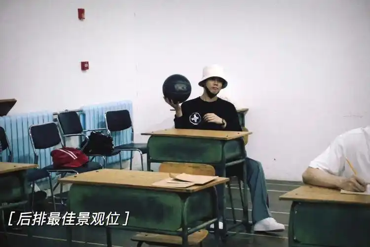 林彦俊我在时间的尽头等你花絮壁纸826