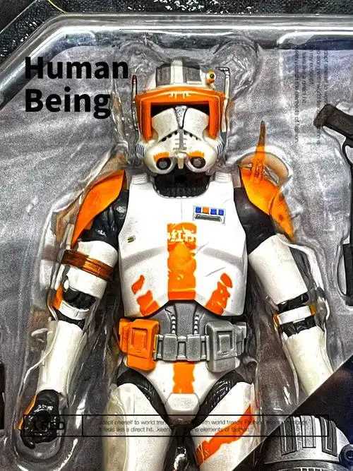 他在大共和国军中的军衔是指挥官,所以又被称为克隆人指挥官科迪.