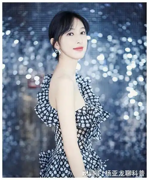 顶不住啊顶不住啊39岁张俪面容姣好这身材着实顶不住