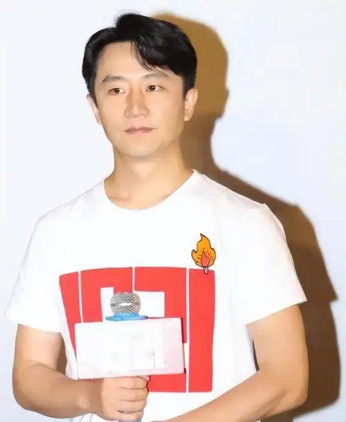 回顾黄轩:3年内失3位至亲,15封家书让人泪目,恐婚原因让人心疼