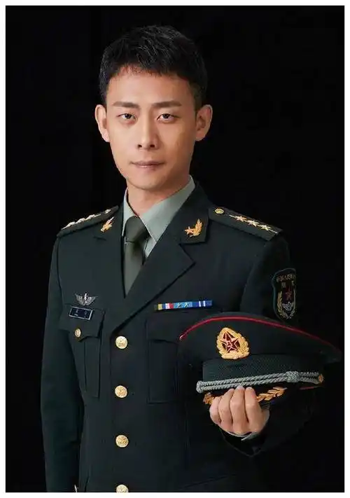 5位军衔超高的明星孙俪见张译竟要喊首长潘长江正师级惹争议