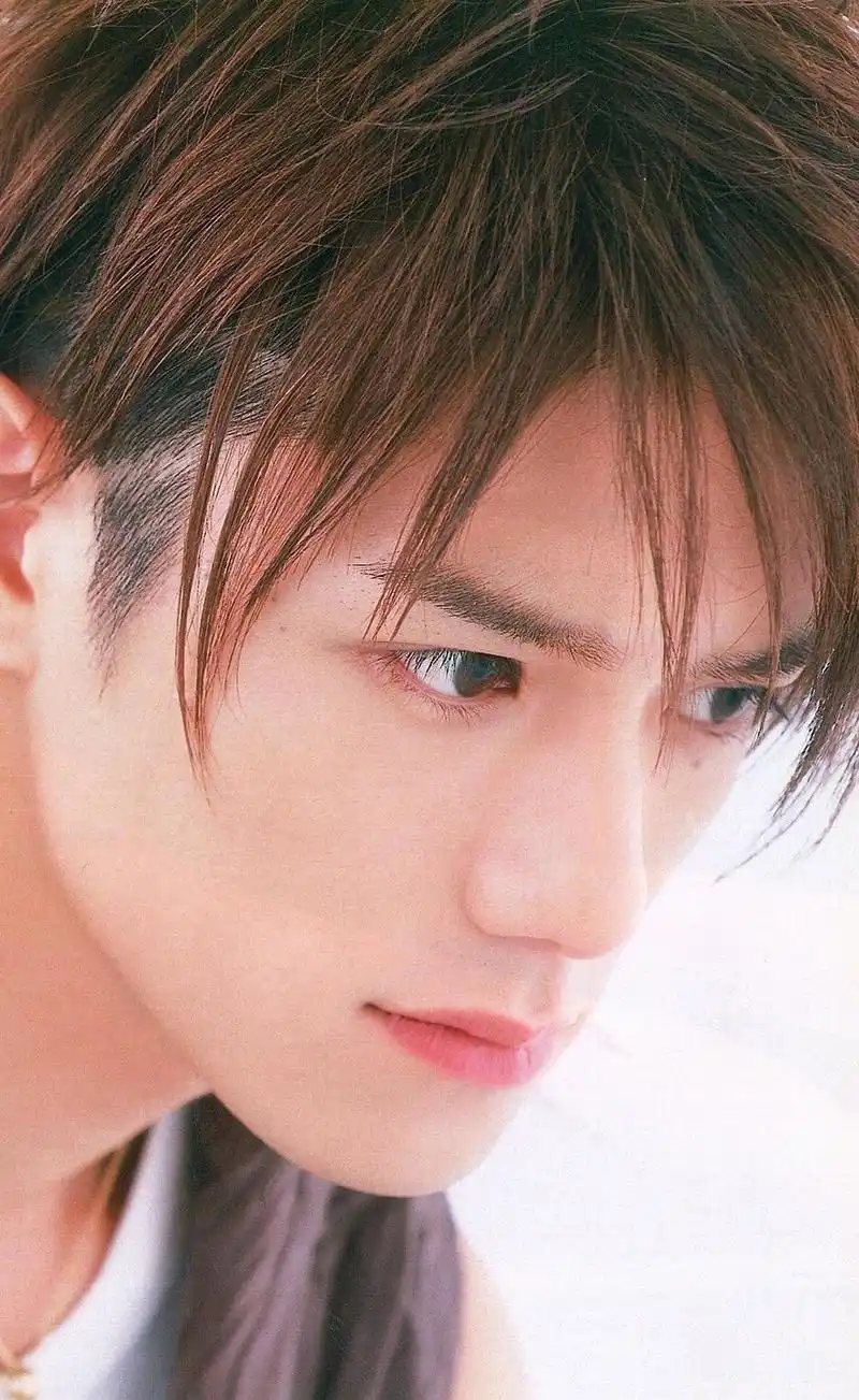 泷泽秀明gif杰尼斯gif帅气gif日本gif男明星gif