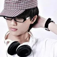 爱游戏体育app_许嵩头像图片高清图片_微信头像图片大全